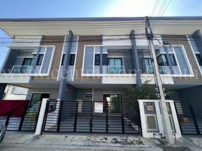 ทาวน์เฮาส์ 2220000 ปทุมธานี