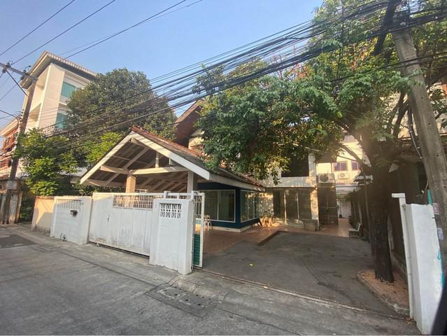 บ้านเดี่ยว 30000 กรุงเทพมหานคร เขตห้วยขวาง สามเสนนอก บ้านเดี่ยว 30000 กรุงเทพมหานคร เขตห้วยขวาง สามเสนนอก