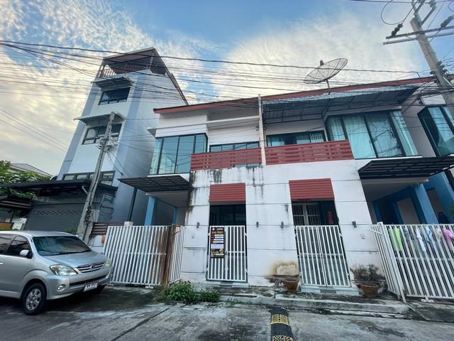 ทาวน์เฮาส์ 2660000 กรุงเทพมหานคร เขตดอนเมือง สีกัน ทาวน์เฮาส์ 2660000 กรุงเทพมหานคร เขตดอนเมือง สีกัน