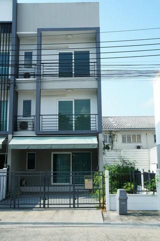 ทาวน์เฮาส์ 22000 กรุงเทพมหานคร เขตประเวศ ดอกไม้ ทาวน์เฮาส์ 22000 กรุงเทพมหานคร เขตประเวศ ดอกไม้
