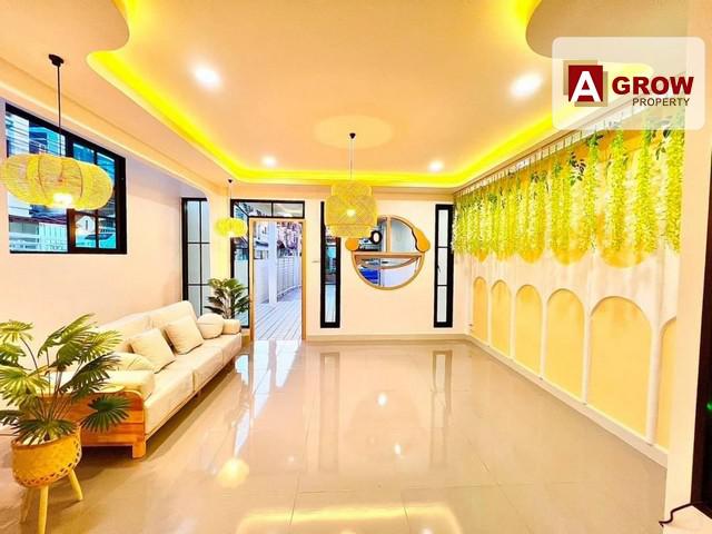 ทาวน์เฮาส์ 2550000 กรุงเทพมหานคร เขตคลองสามวา สามวาตะวันตก ทาวน์เฮาส์ 2550000 กรุงเทพมหานคร เขตคลองสามวา สามวาตะวันตก