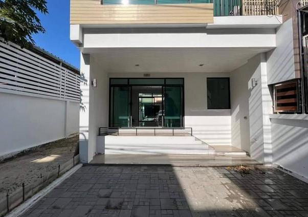 ทาวน์เฮาส์ 45000 กรุงเทพมหานคร เขตบางคอแหลม บางคอแหลม ทาวน์เฮาส์ 45000 กรุงเทพมหานคร เขตบางคอแหลม บางคอแหลม