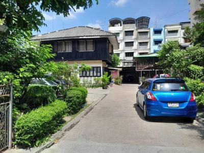ที่ดิน 250000000 กรุงเทพมหานคร เขตราชเทวี ถนนเพชรบุรี