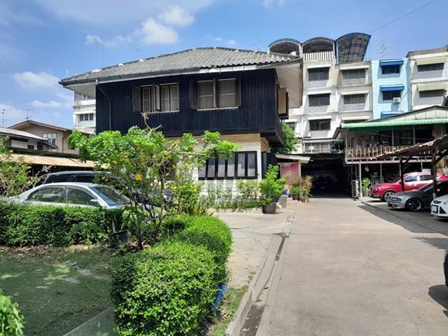 ที่ดิน 250000000 กรุงเทพมหานคร เขตราชเทวี ถนนเพชรบุรี ที่ดิน 250000000 กรุงเทพมหานคร เขตราชเทวี ถนนเพชรบุรี