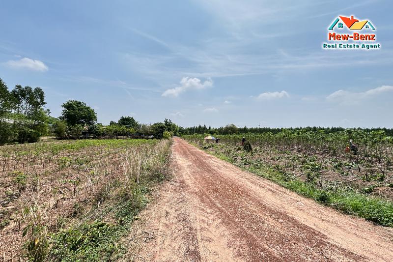 ที่ดิน 3000000 ปราจีนบุรี ศรีมหาโพธิ หัวหว้า ที่ดิน 3000000 ปราจีนบุรี ศรีมหาโพธิ หัวหว้า