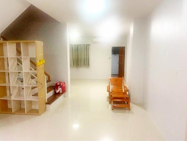 ทาวน์เฮาส์ 14999 สมุทรปราการ เมืองสมุทรปราการ ท้ายบ้าน ทาวน์เฮาส์ 14999 สมุทรปราการ เมืองสมุทรปราการ ท้ายบ้าน