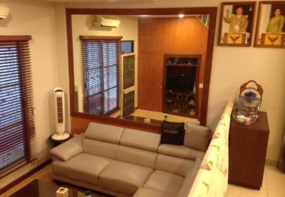 ทาวน์เฮาส์ 44000 กรุงเทพมหานคร เขตจตุจักร ลาดยาว