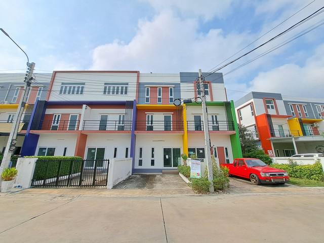 ทาวน์เฮาส์ 3610000 นนทบุรี บางบัวทอง บางรักพัฒนา ทาวน์เฮาส์ 3610000 นนทบุรี บางบัวทอง บางรักพัฒนา