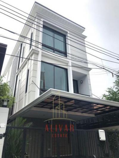 ทาวน์เฮาส์ 75000 กรุงเทพมหานคร เขตวัฒนา คลองตันเหนือ