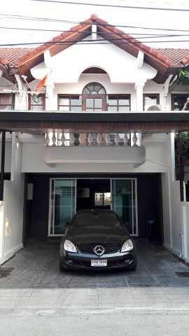 ทาวน์เฮาส์ 22500 กรุงเทพมหานคร เขตจตุจักร ลาดยาว