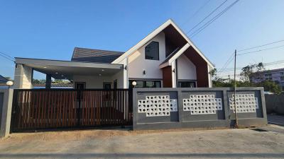บ้านเดี่ยว 4200000 ชลบุรี บางละมุง บางละมุง