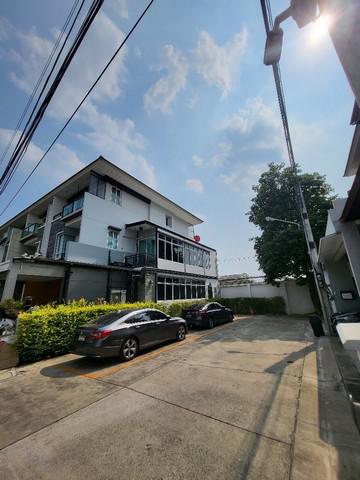 ทาวน์เฮาส์ 8590000 กรุงเทพมหานคร เขตลาดพร้าว ลาดพร้าว ทาวน์เฮาส์ 8590000 กรุงเทพมหานคร เขตลาดพร้าว ลาดพร้าว