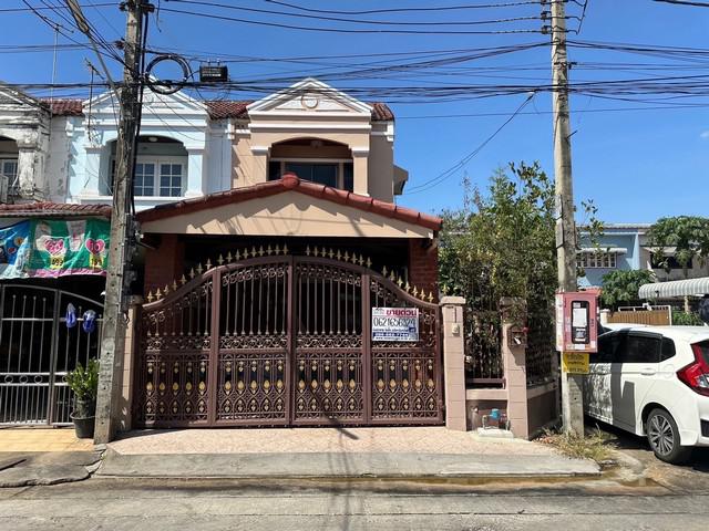 ทาวน์เฮาส์ 2390000 นนทบุรี ปากเกร็ด ท่าอิฐ ทาวน์เฮาส์ 2390000 นนทบุรี ปากเกร็ด ท่าอิฐ