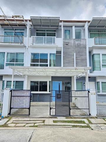 ทาวน์เฮาส์ 32000 กรุงเทพมหานคร เขตบางกะปิ หัวหมาก