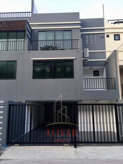 บ้านเดี่ยว 35000 กรุงเทพมหานคร เขตจตุจักร ลาดยาว