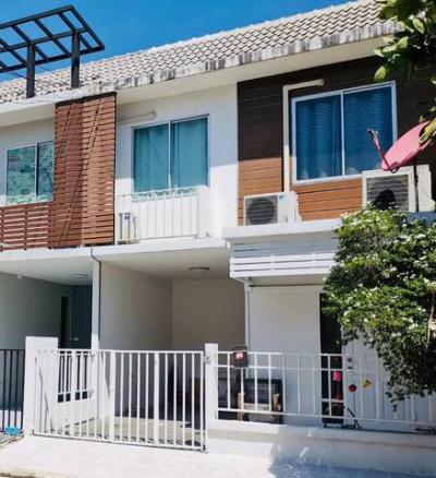 ทาวน์เฮาส์ 16500 กรุงเทพมหานคร เขตลาดพร้าว จรเข้บัว