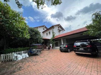 บ้านเดี่ยว 1860000000 กรุงเทพมหานคร เขตวัฒนา คลองเตยเหนือ