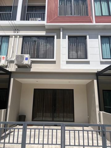 ทาวน์เฮาส์ 15000 กรุงเทพมหานคร เขตลาดกระบัง คลองสามประเวศ