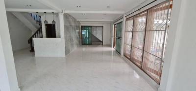 บ้านเดี่ยว 65000 กรุงเทพมหานคร เขตลาดพร้าว จรเข้บัว