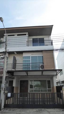 ทาวน์เฮาส์ 35000 กรุงเทพมหานคร เขตบึงกุ่ม คลองกุ่ม