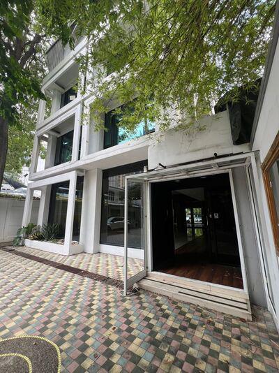 อาคารพาณิชย์ 350000 กรุงเทพมหานคร เขตคลองเตย คลองตัน