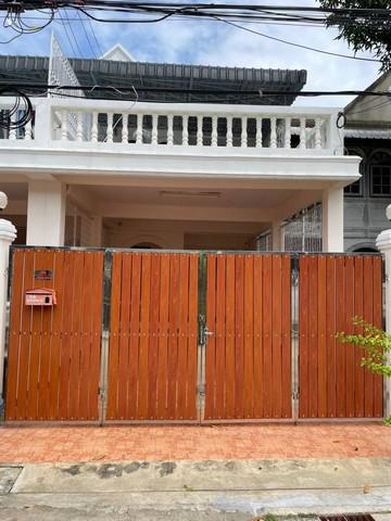 ทาวน์เฮาส์ 17000 กรุงเทพมหานคร เขตพระโขนง บางจาก ทาวน์เฮาส์ 17000 กรุงเทพมหานคร เขตพระโขนง บางจาก