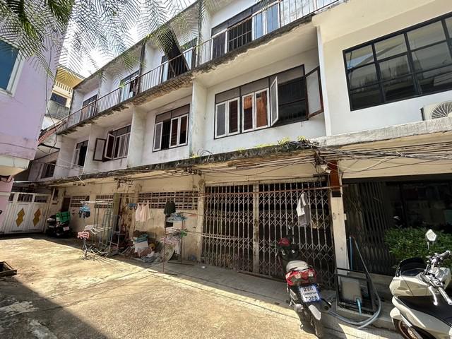 อาคารพาณิชย์ 5500000 สมุทรปราการ เมืองสมุทรปราการ สำโรงเหนือ อาคารพาณิชย์ 5500000 สมุทรปราการ เมืองสมุทรปราการ สำโรงเหนือ