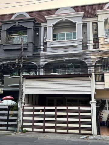 ทาวน์เฮาส์ 26000 กรุงเทพมหานคร เขตลาดพร้าว ลาดพร้าว