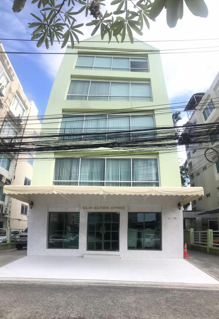 สำนักงาน 19000000 กรุงเทพมหานคร  