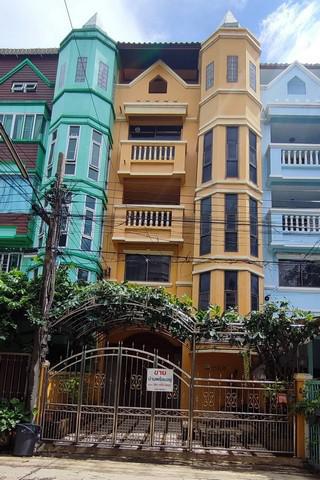 ทาวน์เฮาส์ 6000000 กรุงเทพมหานคร เขตจตุจักร ลาดยาว