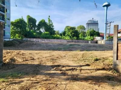 ที่ดิน 30000000 ชลบุรี ศรีราชา ศรีราชา