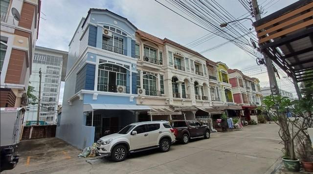 อาคารพาณิชย์ 28000 กรุงเทพมหานคร เขตลาดพร้าว ลาดพร้าว อาคารพาณิชย์ 28000 กรุงเทพมหานคร เขตลาดพร้าว ลาดพร้าว