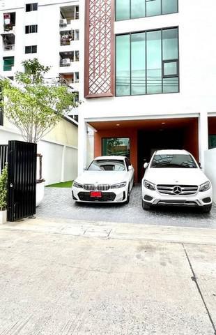 ทาวน์เฮาส์ 55000 กรุงเทพมหานคร เขตลาดพร้าว ลาดพร้าว