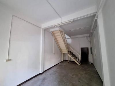 อาคารพาณิชย์ 32000 กรุงเทพมหานคร เขตราชเทวี ถนนเพชรบุรี