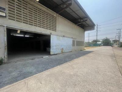 โกดัง 33800 กรุงเทพมหานคร เขตลาดกระบัง คลองสามประเวศ