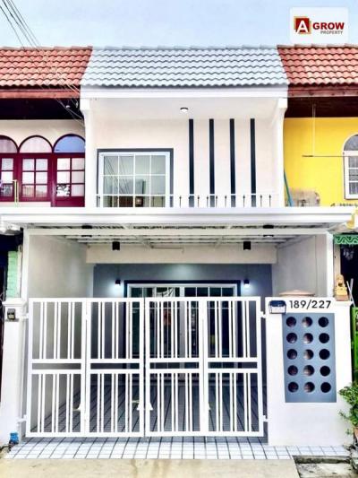 ทาวน์เฮาส์ 1790000 นนทบุรี บางบัวทอง บางบัวทอง