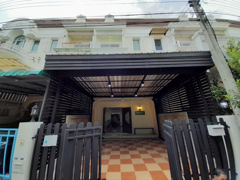 ทาวน์เฮาส์ 23000 กรุงเทพมหานคร เขตภาษีเจริญ บางหว้า ทาวน์เฮาส์ 23000 กรุงเทพมหานคร เขตภาษีเจริญ บางหว้า