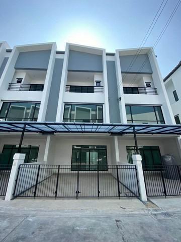 ทาวน์เฮาส์ 32000 กรุงเทพมหานคร เขตบางนา บางนา