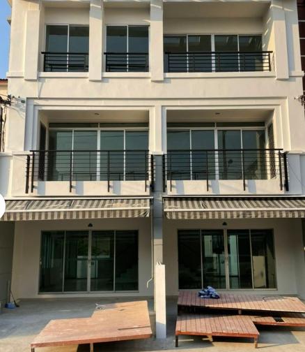 ทาวน์เฮาส์ 24500 กรุงเทพมหานคร เขตลาดพร้าว ลาดพร้าว ทาวน์เฮาส์ 24500 กรุงเทพมหานคร เขตลาดพร้าว ลาดพร้าว