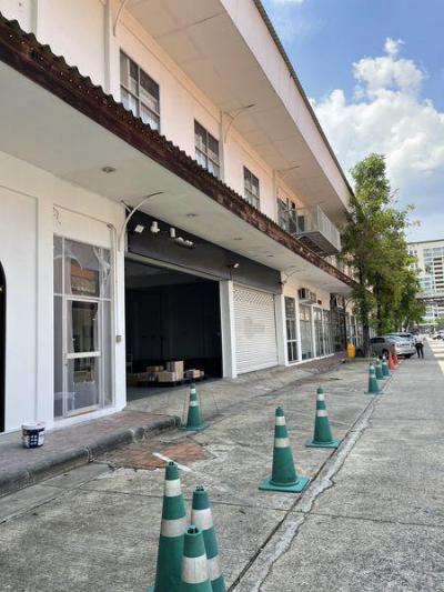 อาคารพาณิชย์ 208000 กรุงเทพมหานคร เขตยานนาวา บางโพงพาง