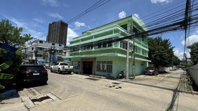 อาคารพาณิชย์ 30000000 กรุงเทพมหานคร เขตยานนาวา บางโพงพาง