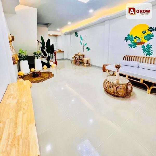 ทาวน์เฮาส์ 1750000 นนทบุรี ไทรน้อย ไทรน้อย ทาวน์เฮาส์ 1750000 นนทบุรี ไทรน้อย ไทรน้อย