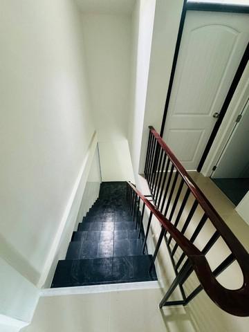 ทาวน์เฮาส์ 1650000 ชลบุรี พานทอง หนองหงษ์