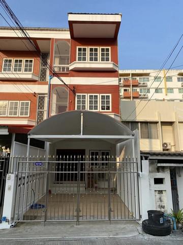 ทาวน์เฮาส์ 25000 กรุงเทพมหานคร เขตจตุจักร ลาดยาว
