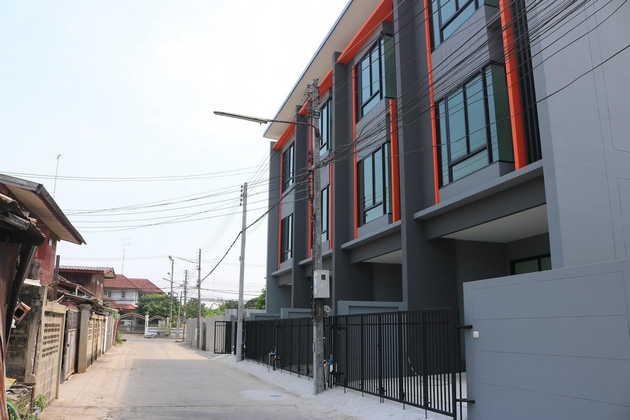 ทาวน์เฮาส์ 2450000 ราชบุรี เมืองราชบุรี หน้าเมือง ทาวน์เฮาส์ 2450000 ราชบุรี เมืองราชบุรี หน้าเมือง
