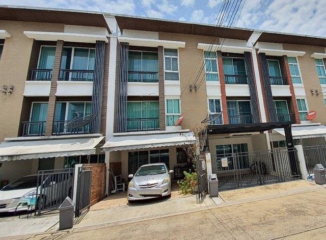 ทาวน์เฮาส์ 26500 กรุงเทพมหานคร เขตลาดพร้าว ลาดพร้าว ทาวน์เฮาส์ 26500 กรุงเทพมหานคร เขตลาดพร้าว ลาดพร้าว