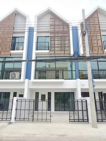 ทาวน์เฮาส์ 38000 กรุงเทพมหานคร เขตบางนา บางนา ทาวน์เฮาส์ 38000 กรุงเทพมหานคร เขตบางนา บางนา
