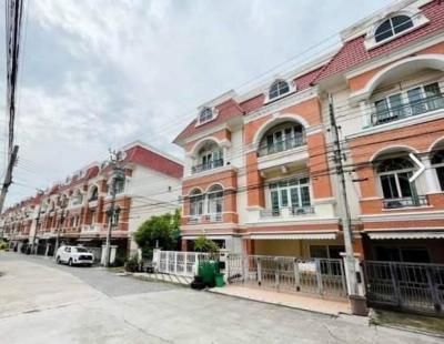 ทาวน์เฮาส์ 28000 กรุงเทพมหานคร เขตลาดพร้าว ลาดพร้าว
