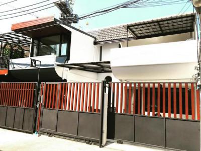 ทาวน์เฮาส์ 50000 กรุงเทพมหานคร เขตจตุจักร ลาดยาว