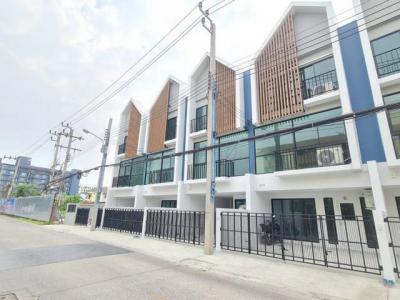 ทาวน์เฮาส์ 38000 กรุงเทพมหานคร เขตบางนา บางนา